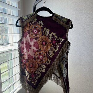 VivaCandy Foulard Effect Fringe Top